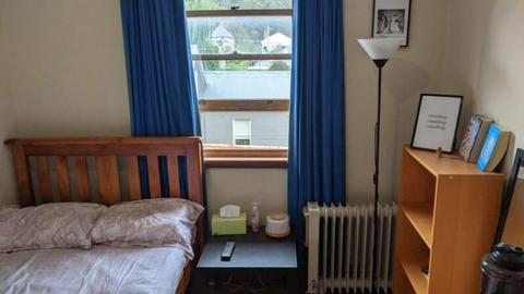 Room for Female to Rent in South hobart $250 a fortnight
