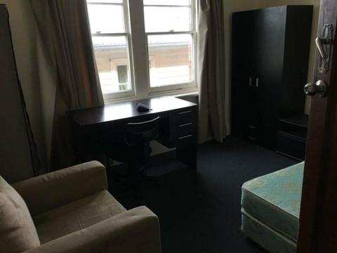 Room in a shared house next to UTas in Sandy Bay