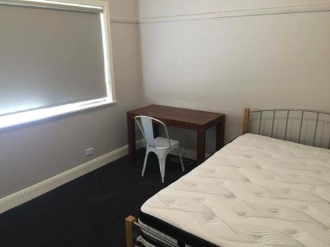 Room to Rent (student accommodation)