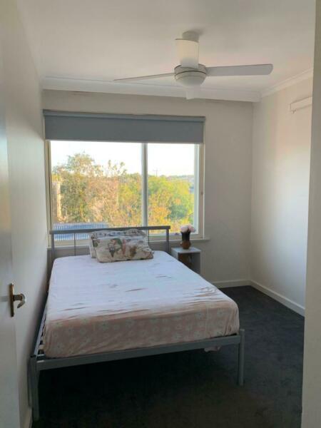 Private Room for rent near city in Armadale (Malvern)