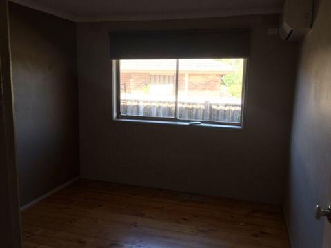 Spare room available in mill park