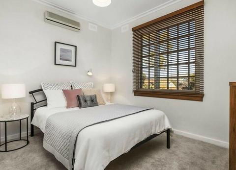 Fully Furnished large room available in Ascot Vale - bills included