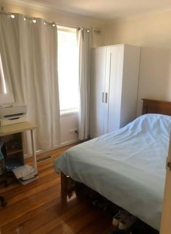 Bedroom for rent in Wheelers Hill