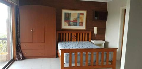 Furnished self contained 1 bedroom Unit with Airconditioning