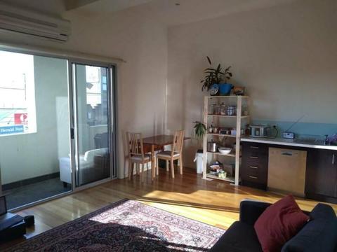 Room Available in Brunswick East Apartment