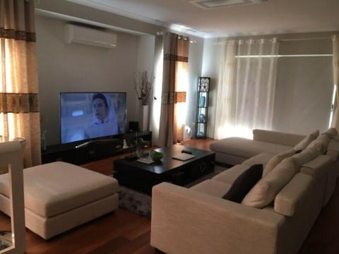 One spacious room for rent in Piara Waters