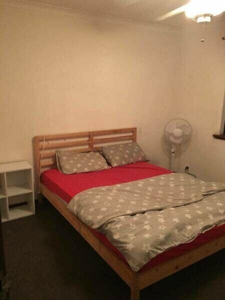 Double & single bedroom for rent
