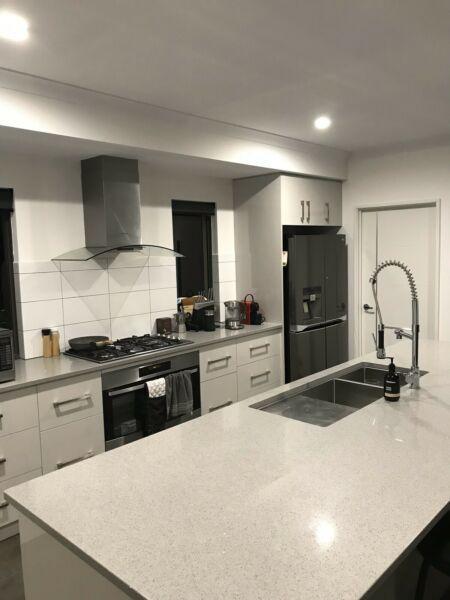 Room for rent close to Coogee Beach & Fremantle