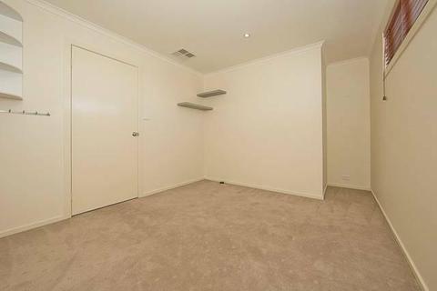 Four Bedroom house, very large in Gungahlin Town Centre