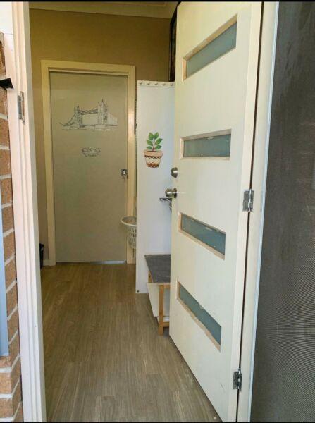 Spacious room with dinning area and kitchenette in Kingsford near UNSW