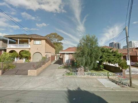 CHEAP - 3 Bedroom House In Burwood NSW - For Rent/Lease