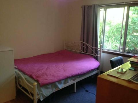 Room for Rent Lease In Marsfield Macquarie Uni Centre Park Rental