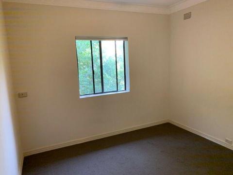 Huge 2 Bedroom Apartment for lease Coogee