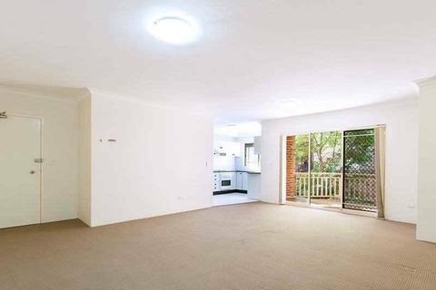 $470 clean 2 bedrooms | close to Parramatta Station