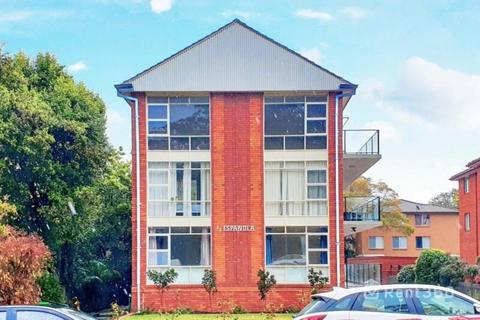 Three Bedroom Apartment Located Only 400m to Cronulla Beach