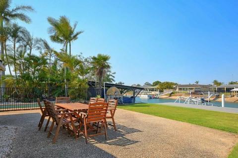 Large Family Home with Private Pontoon, Maroochydore