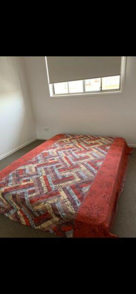 Rental room for Indian single girl at zillmere trainstation