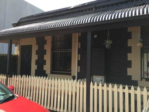 Cottage in CBD For Rent