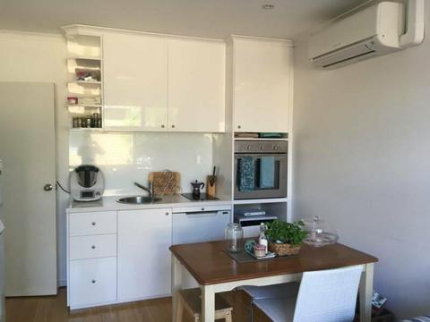 2 bedroom flat in St. Kilda 19 Mitford Street