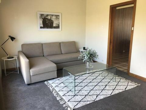 Fully furnished Two bedroom house to rent in Geelong - Bills included