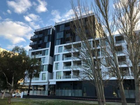 Big 2B2B1C apartment close to Melbourne Uni for rent