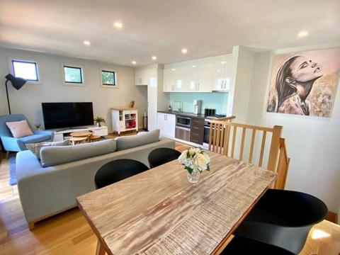2 bedroom townhouse for rent in Parkdale/Mordialloc