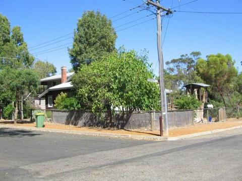 Home available , in town, 110 Km from Midland and Armadale