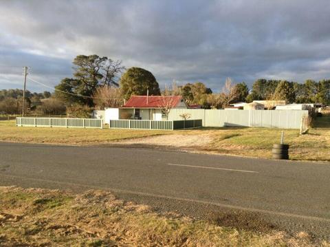 miners cottage on 2023 sq block 12 km from Blayney