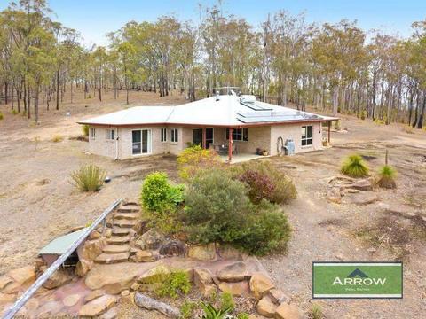 Off-Grid Self-Sufficient House on 130 acres Kooralbyn QLD