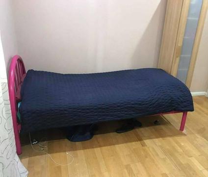 Twin Shared Room in Ultimo for One Male