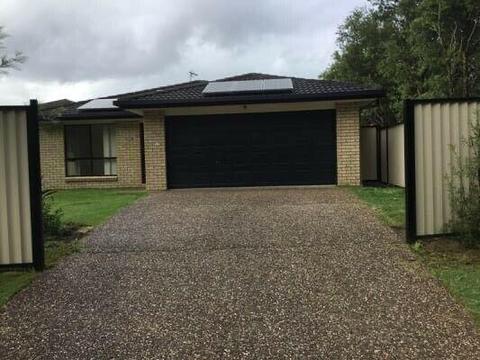 Room for rent in Upper Coomera
