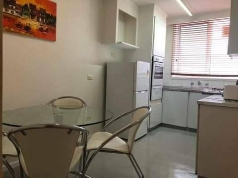BED AVAILABLE BEST LOCATION ST KILDA