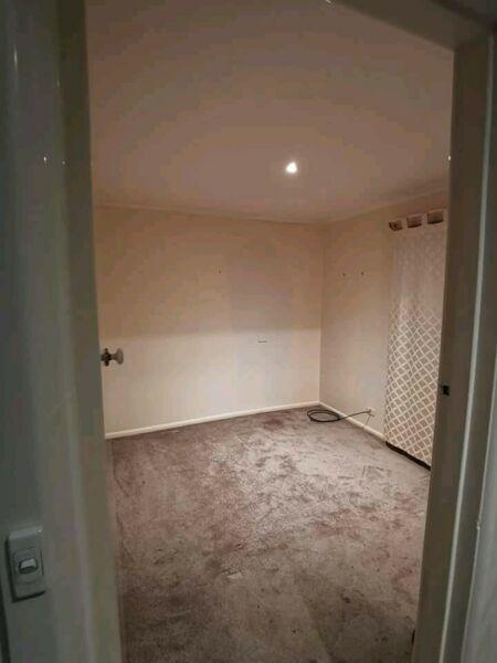 Noble Park Room for rent