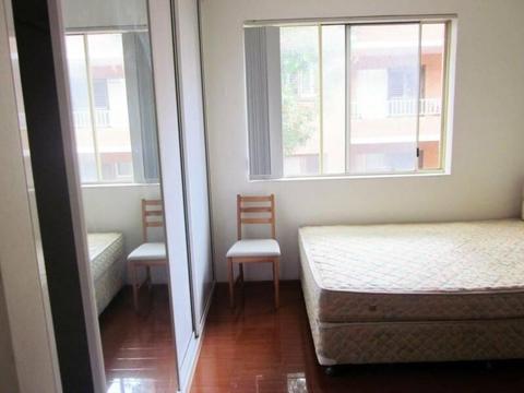 Hurstville double room for rent near shopping mall and train station