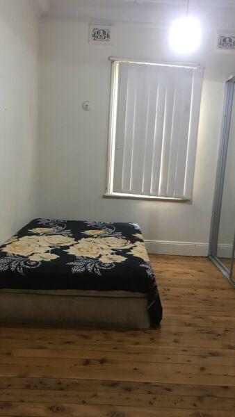 Room for 2 in $250 at Harris park