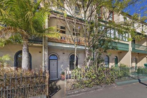 Large 6 bedroom Share Terrace minutes to Sydney Uni and Broadway