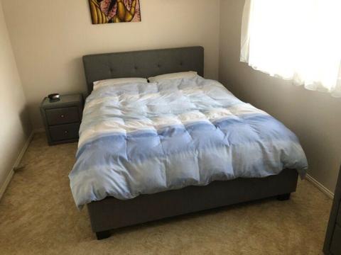 Light clean big room for rent