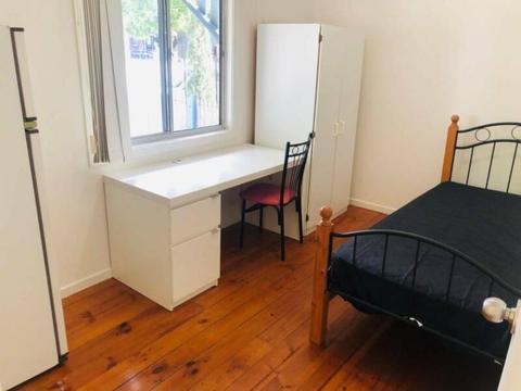 Room for rent - WEST END