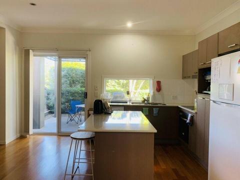 Moorooka single room for student/ professional (unfurnished)