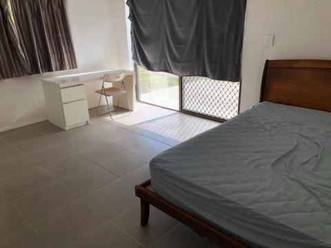 Homely Room in Great Location- short drive to Sunnybank