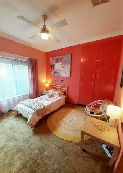 Super Cute Furnished Room. ALL Bills Included! Female ONLY