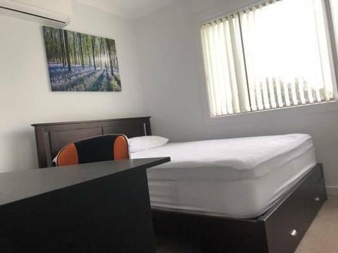 Room available for rent in Oakleigh South
