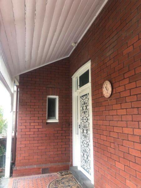 2 privet rooms available in a share house in St Kilda East