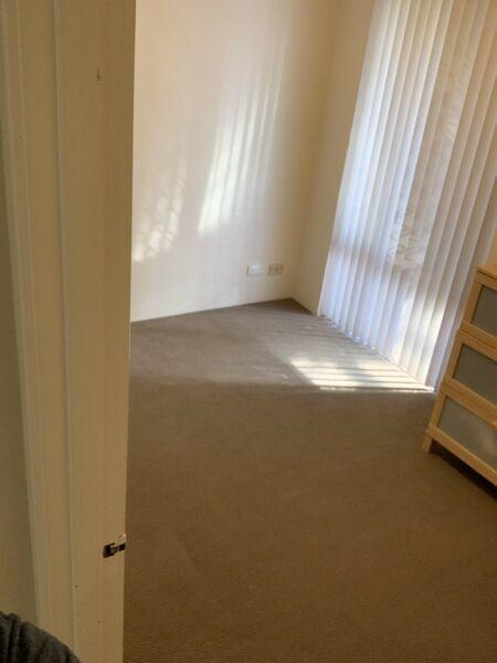 Room for rent or share house arrangement in Heathridge