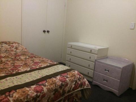 Double room and Single room in Thornlie