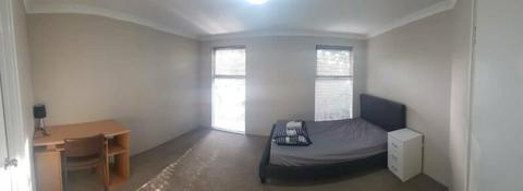 Room for rent(Glen Iris)_Master room