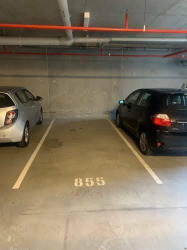 Underground parking space for car in Zetland