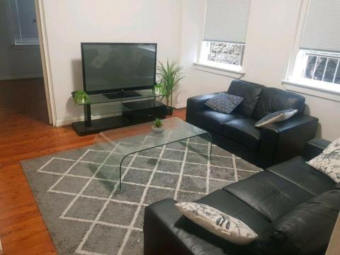 2 Bedroom unit for rent BACKPACKERS look!!