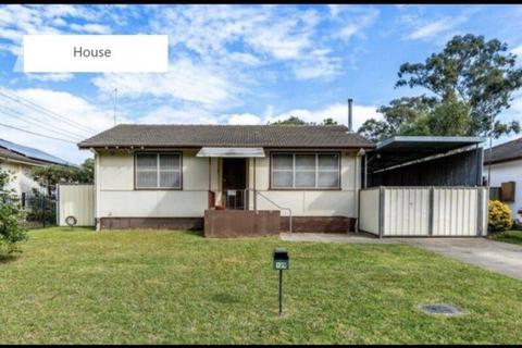 House ($330 pw) or Granny flat ($260 pw) available in North St Marys