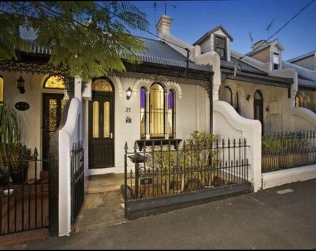 One bedroom terrace house for rent in North Newtown